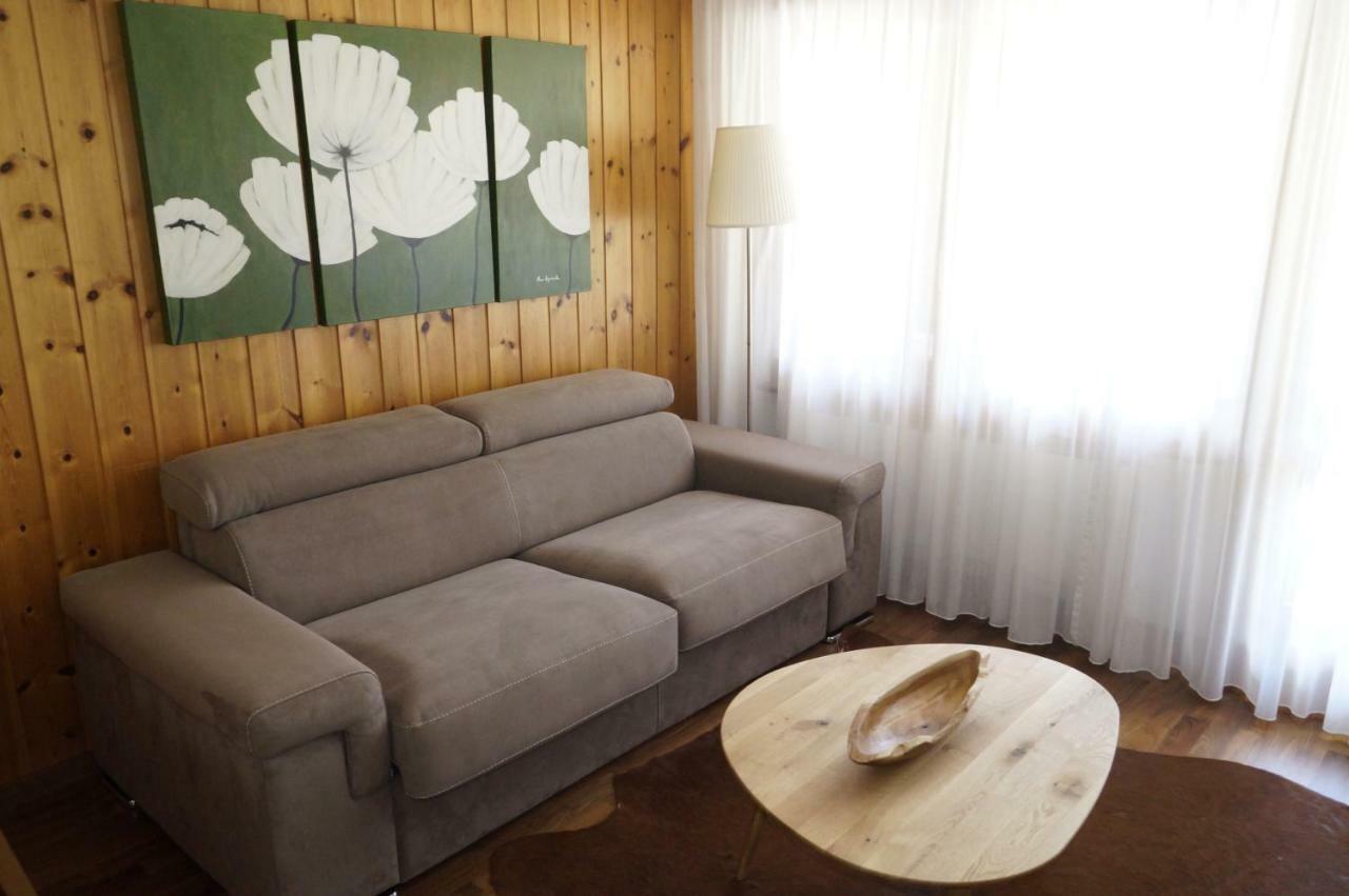 Monte Rosa D 412 Aparthotel Tasch Bagian luar foto