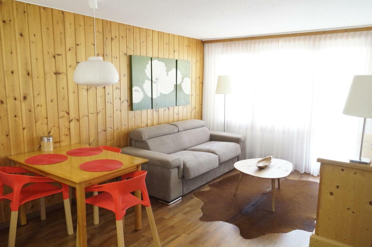 Monte Rosa D 412 Aparthotel Tasch Bagian luar foto